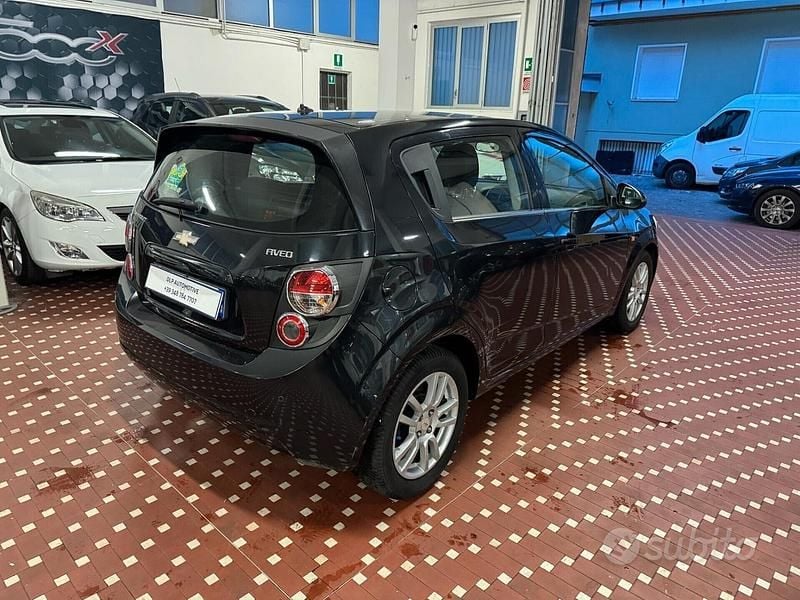 Usata Chevrolet Aveo LTZ 86 CV (63 kW) 2014 Nero Berlina