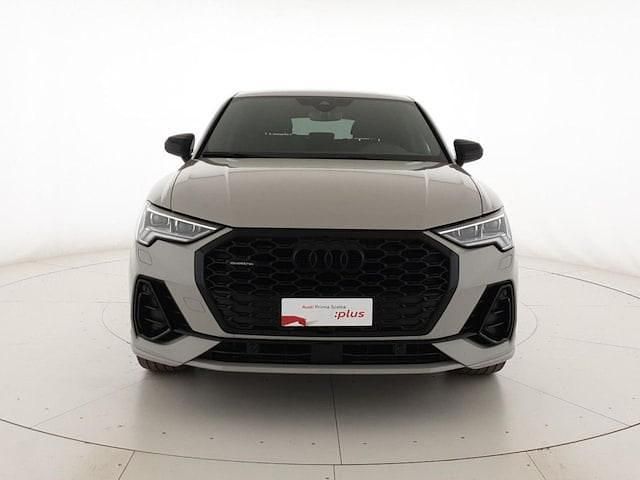 Usata Audi Q3 Sportback Ambiente 200 CV (147 kW) 2021 Colore carrozzeria personalizzato audi exclusive SUV