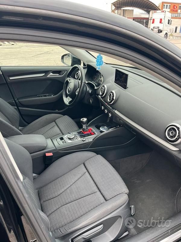 Usata Audi A3 Ambiente 110 CV (80 kW) 2015 Nero Berlina