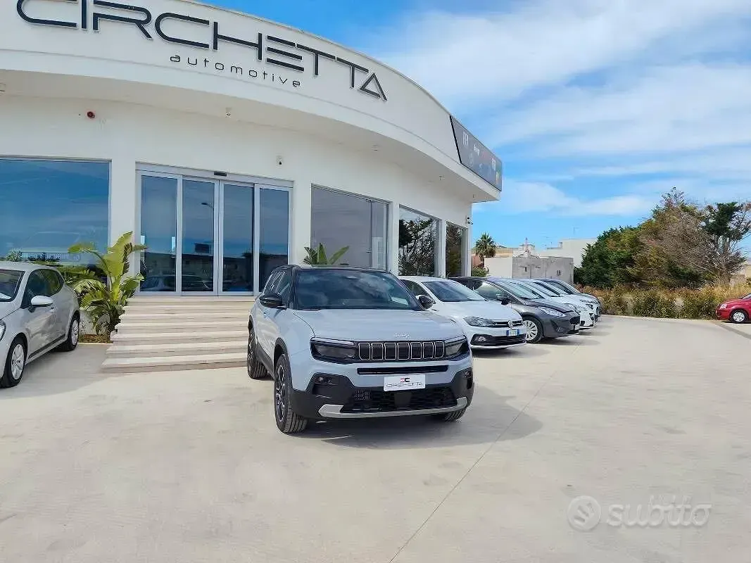 Nuova Jeep Avenger Summit 110 CV (80 kW) 2026 Grigio SUV