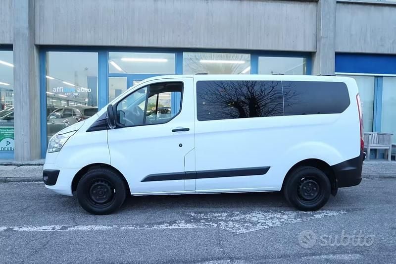 Usata Ford Transit Custom Trend 131 CV (96 kW) 2017 Bianco Station wagon