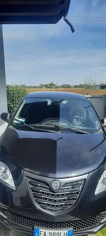 Usata Lancia Ypsilon S 69 CV (50 kW) 2015 Nero Utilitaria
