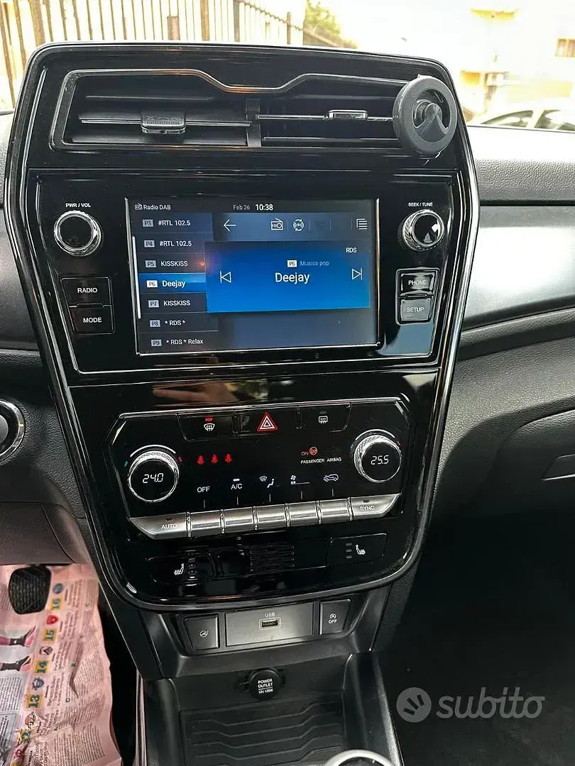 Usata SsangYong Tivoli 128 CV (94 kW) 2023 Grigio SUV