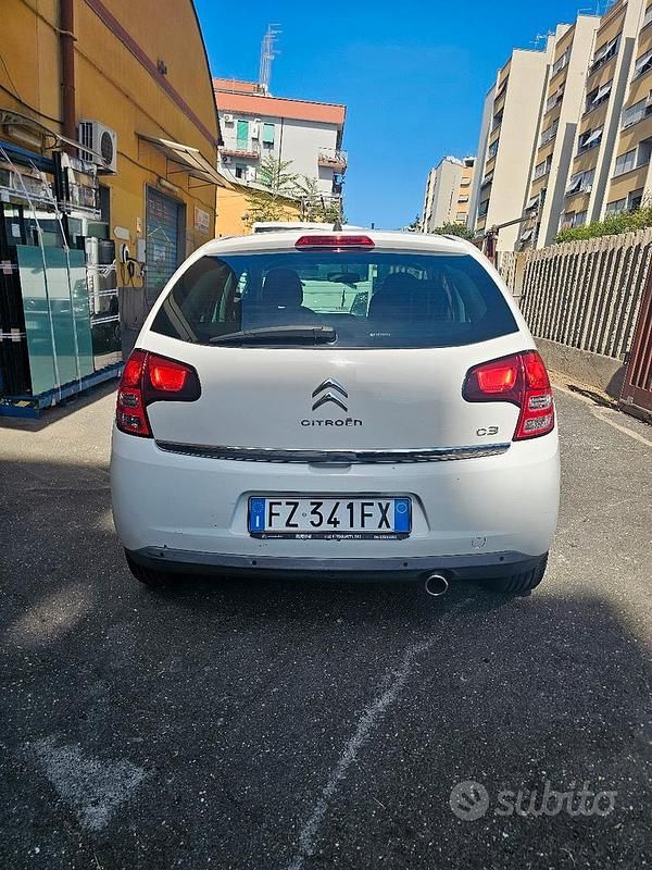 Gebraucht Citroën C3 73 PS (53 kW) 2011 Weiß Kleinwagen