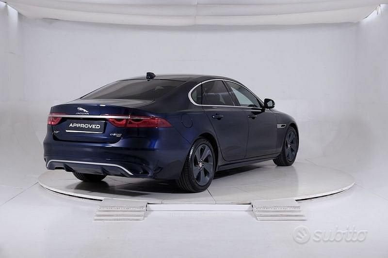 Usata Jaguar XF R-Dynamic 204 CV (150 kW) 2023 Blu Berlina