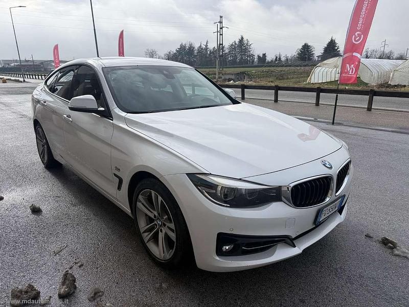 Usata BMW 318 Gran Turismo Sport Line 150 CV (110 kW) 2017 Bianco Berlina