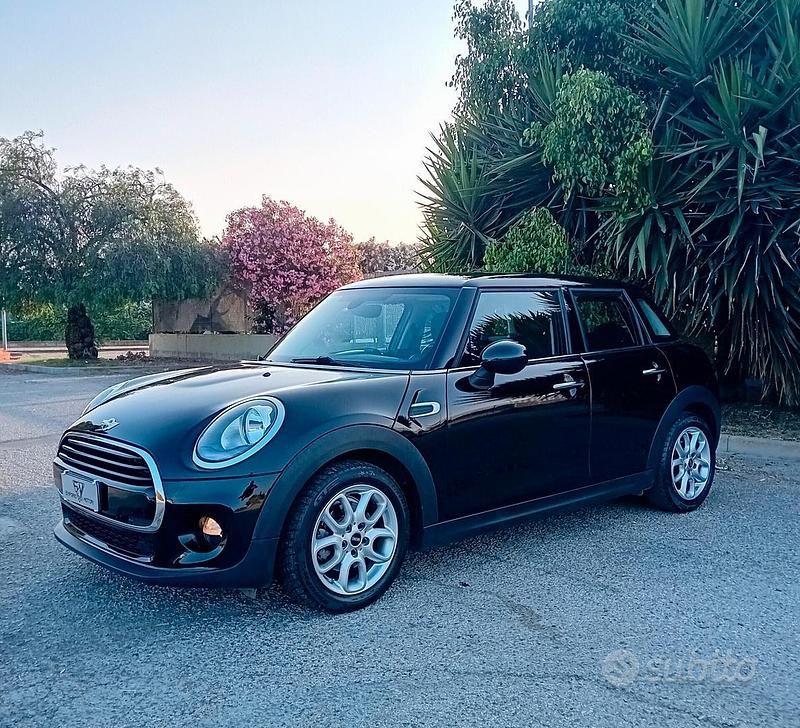 Nero Usata 2017 Mini Cooper D Due volumi | 11.300 € (Cara) - Immagine 1/4