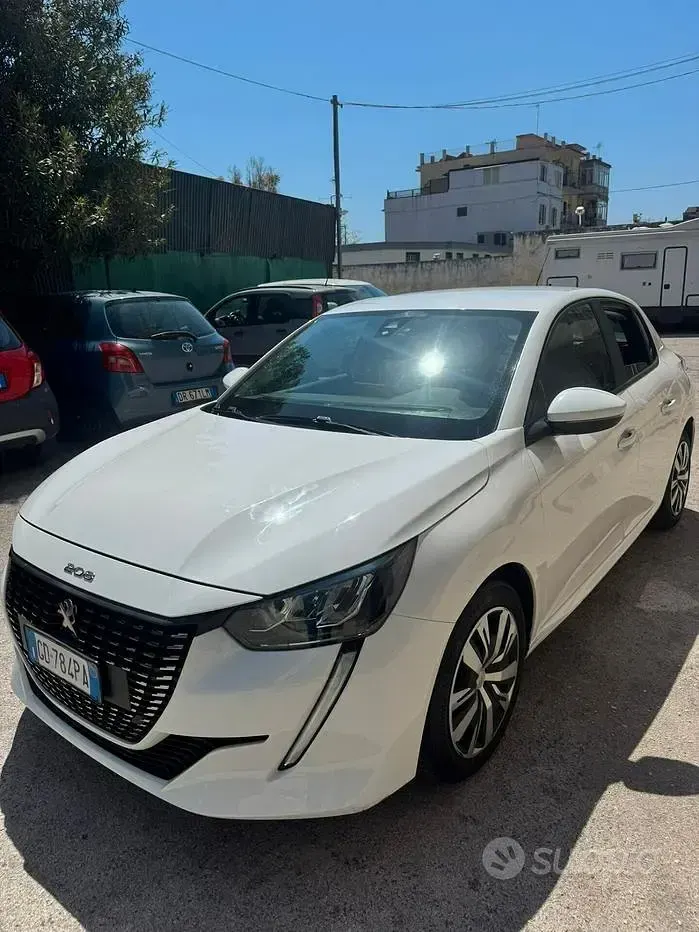 Usata Peugeot 208 75 CV (55 kW) 2021 Bianco Utilitaria