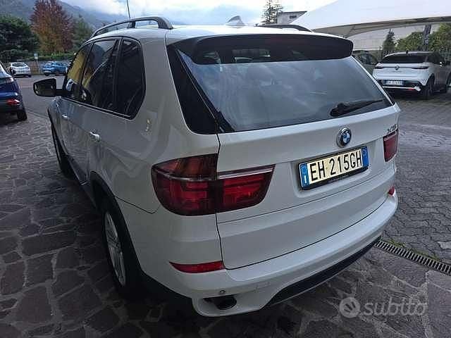 Usata BMW X5 245 CV (180 kW) 2011 Bianco SUV