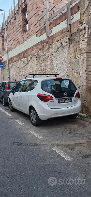 Usata Opel Meriva 95 CV (69 kW) 2010 Monovolume