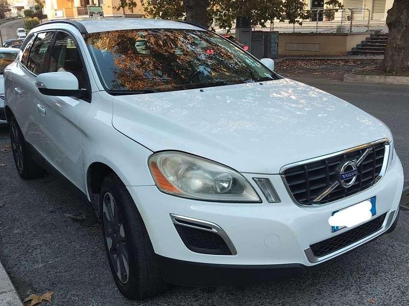 Usata Volvo XC60 Kinetic 163 CV (119 kW) 2012 Bianco SUV
