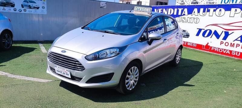 Grigio Usata 2017 Ford Fiesta Business Edition Utilitaria | 8700 € (Ottimo prezzo) - Immagine 1/4