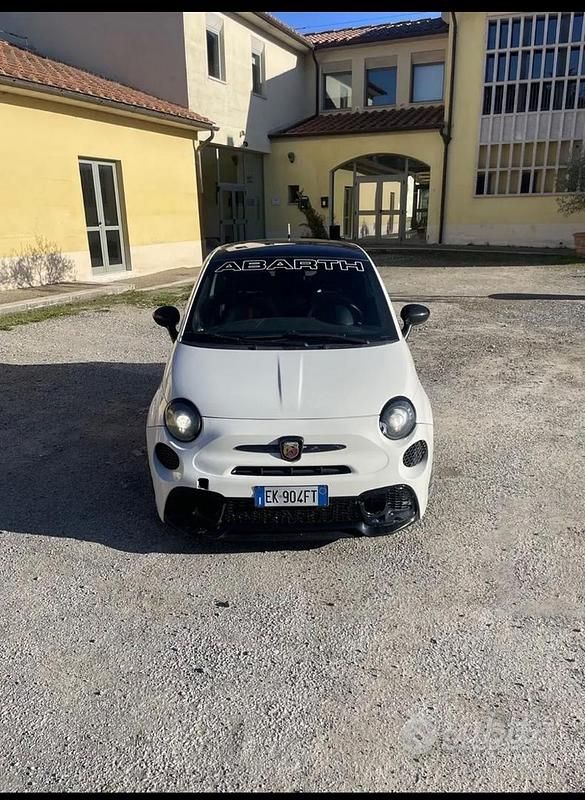 Usata Abarth 500 Esseesse 135 CV (99 kW) 2011 Bianco