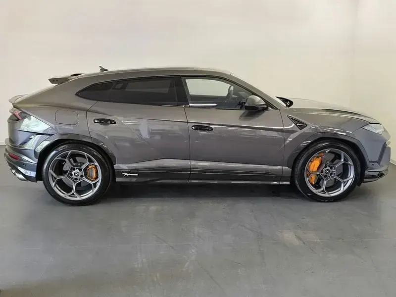 Usata Lamborghini Urus 666 CV (489 kW) 2024 Other SUV