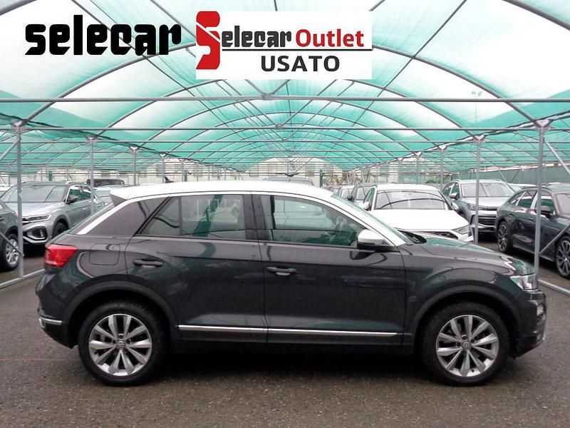 Usata VW T-Roc Style 150 CV (110 kW) 2018 Grigio/tetto bianco SUV