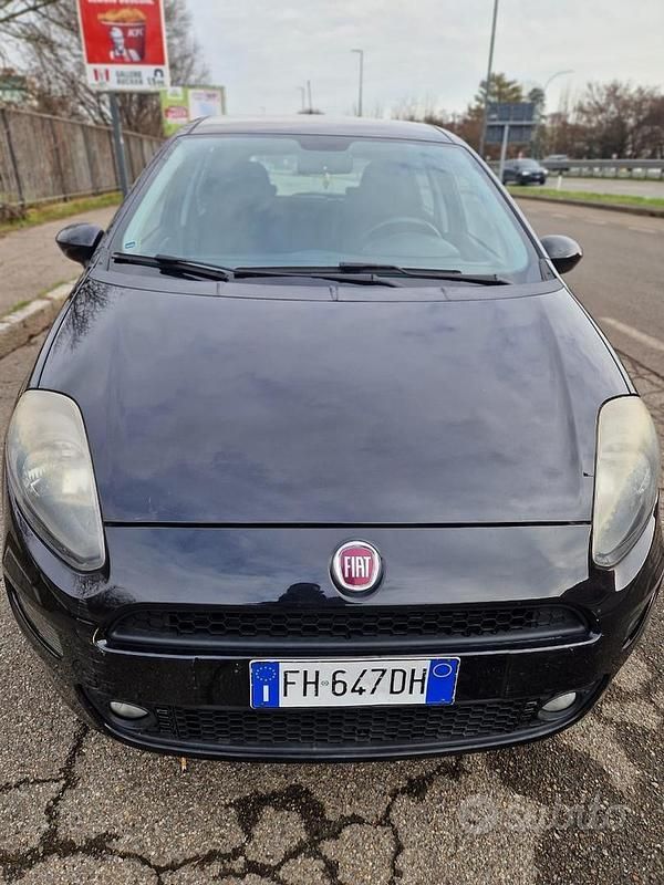Usata Fiat Grande Punto 65 CV (47 kW) 2017 Nero Utilitaria