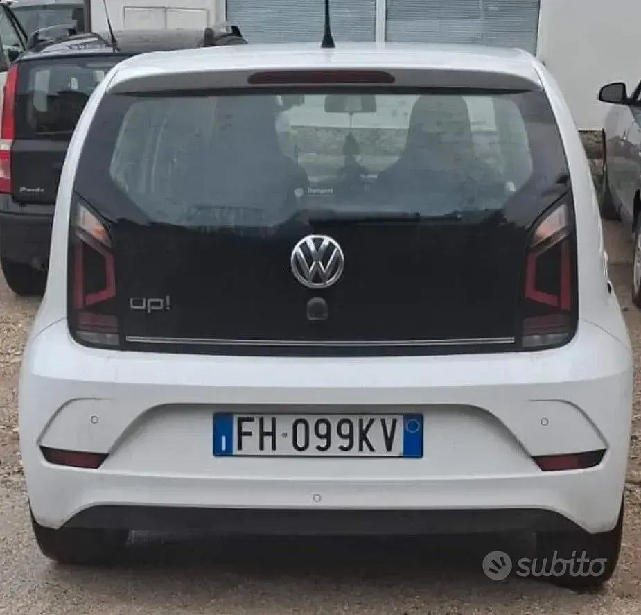 Usata VW up! Move 75 CV (55 kW) 2017 Bianco Utilitaria