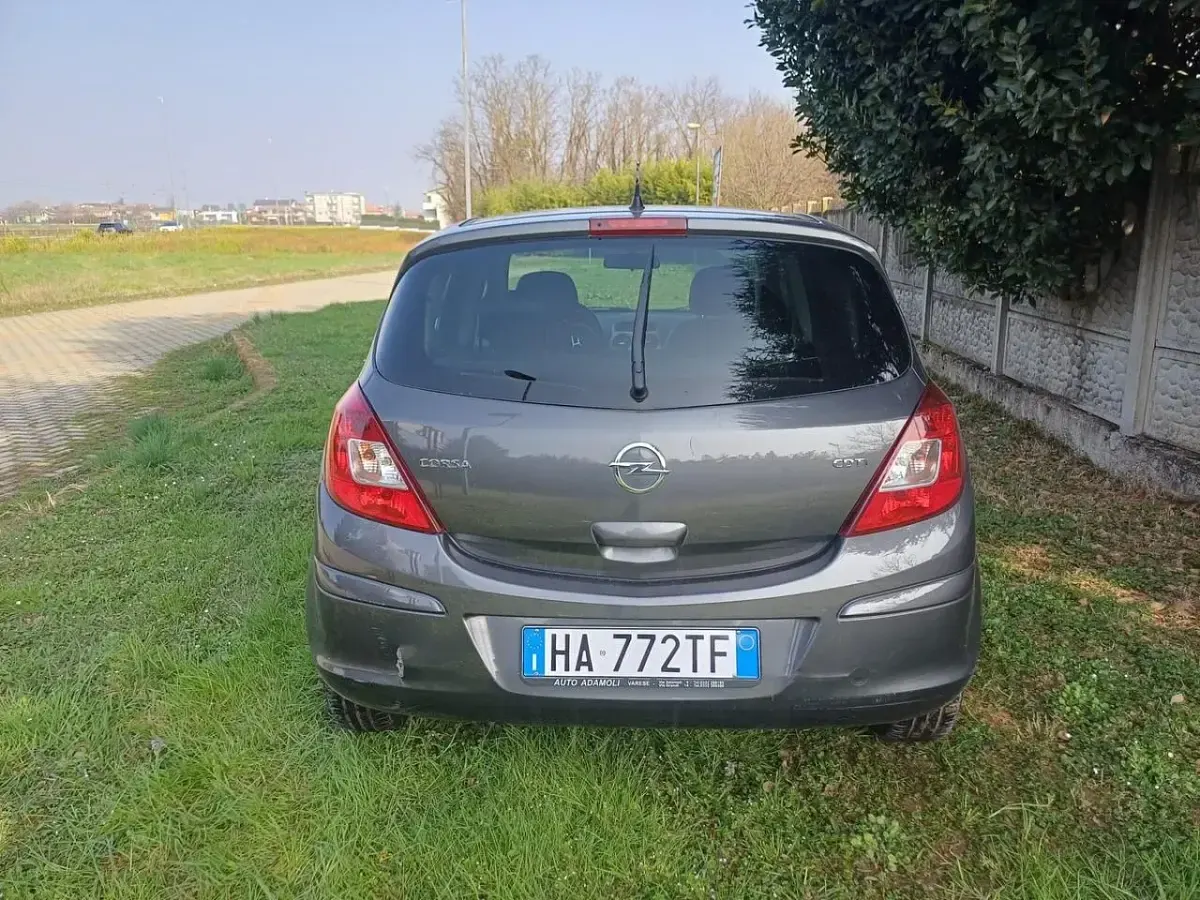 Usata Opel Corsa Sport 95 CV (69 kW) 2012 Grigio Utilitaria