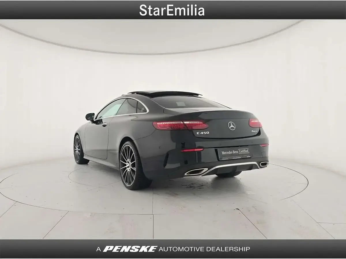 Usata Mercedes E450 Premium Plus 367 CV (269 kW) 2022 Other Coupé