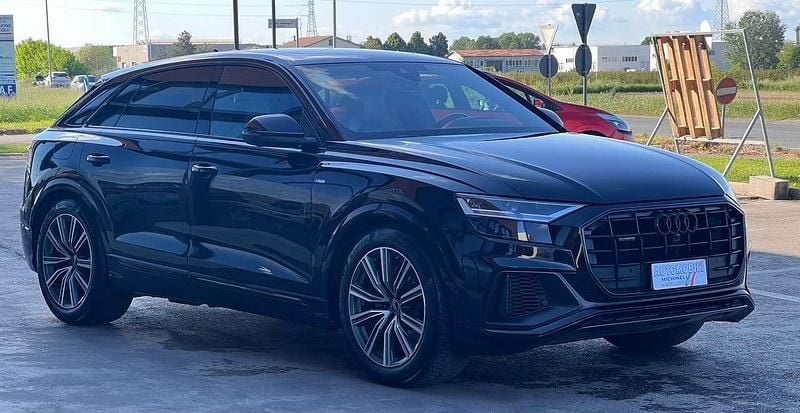Usata Audi Q8 Sport 340 CV (250 kW) 2022 Nero SUV