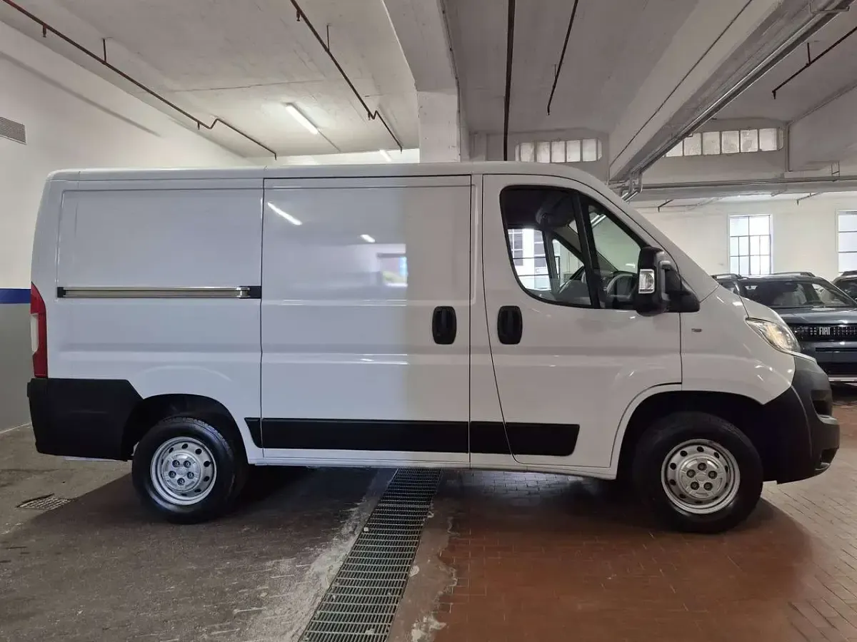 Usata Fiat Ducato 116 CV (85 kW) 2019 Bianco pastello Furgone
