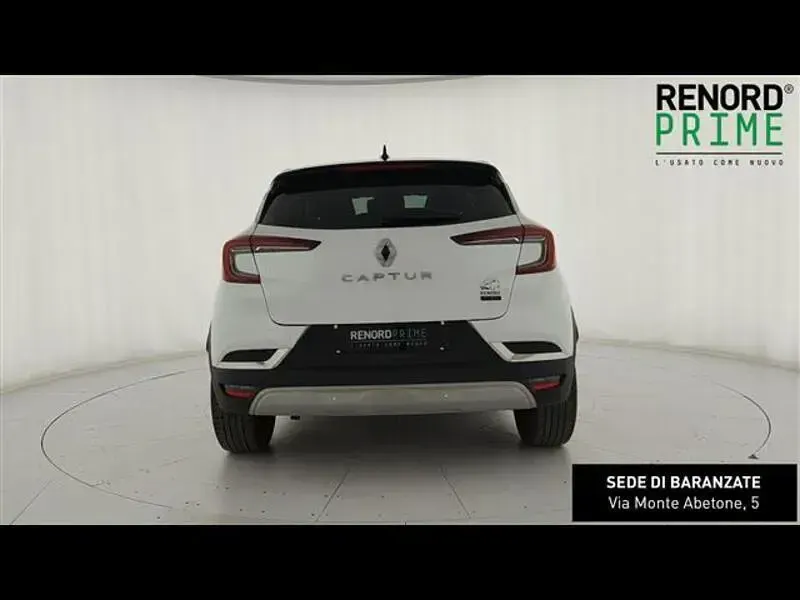 Usata Renault Captur Techno 145 CV (106 kW) 2023 Bianco SUV