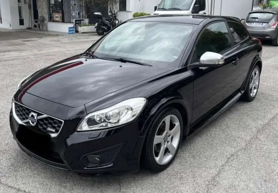 Usata Volvo C30 R-Design 114 CV (83 kW) 2011 Utilitaria