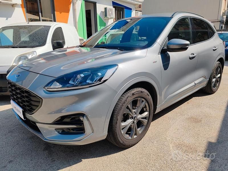 Usata Ford Kuga ST-Line X 190 CV (139 kW) 2020 Grigio SUV
