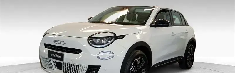 Usata Fiat 600 Pop 145 CV (106 kW) 2025 Beige SUV