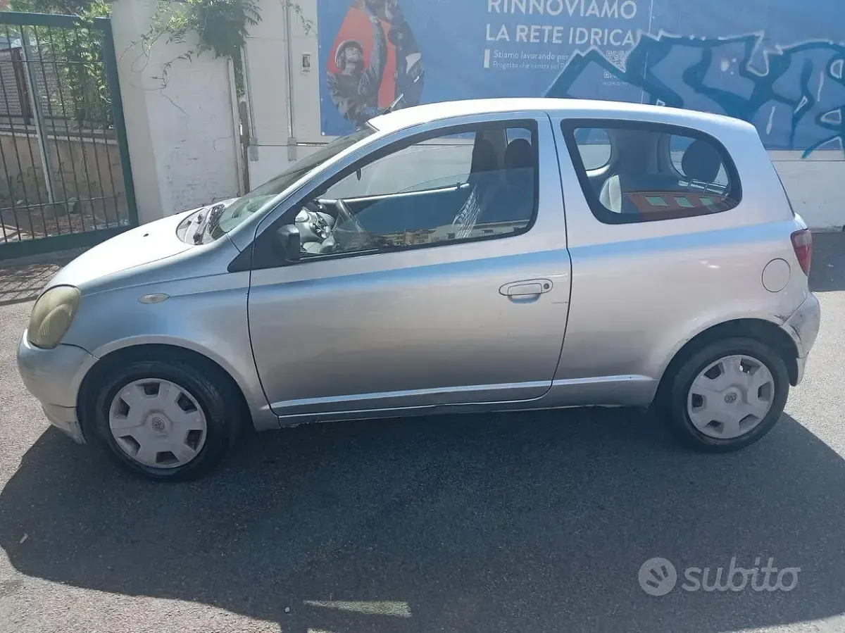 Usata Toyota Yaris 68 CV (50 kW) 2000 Berlina