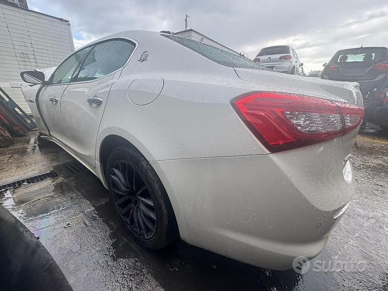 Usata Maserati Ghibli GranLusso 585 CV (430 kW) 2019 Bianco Berlina