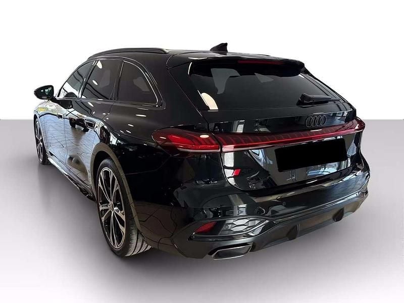 Usata Audi A5 S-Line 204 CV (150 kW) 2025 Mythosschwarz metallic Station wagon