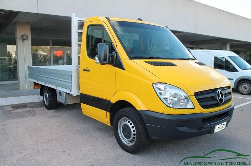 Usata Mercedes Sprinter 115 CV (84 kW) 2006 Giallo