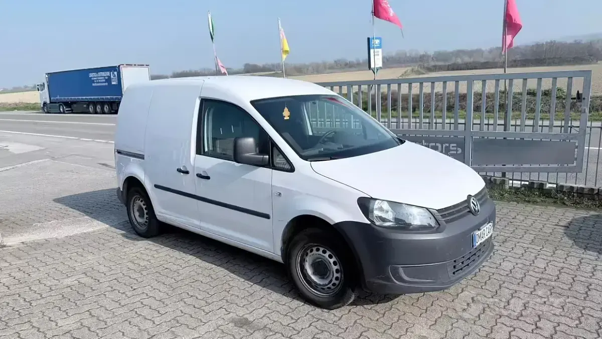 Usata VW Caddy Trendline 75 CV (55 kW) 2014 Bianco Monovolume