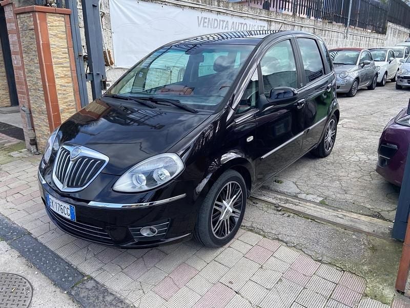 Usata Lancia Musa 95 CV (69 kW) 2011 Nero Monovolume