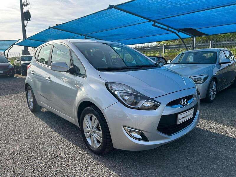 Usata Hyundai ix20 Comfort 116 CV (85 kW) 2012 Argento Utilitaria