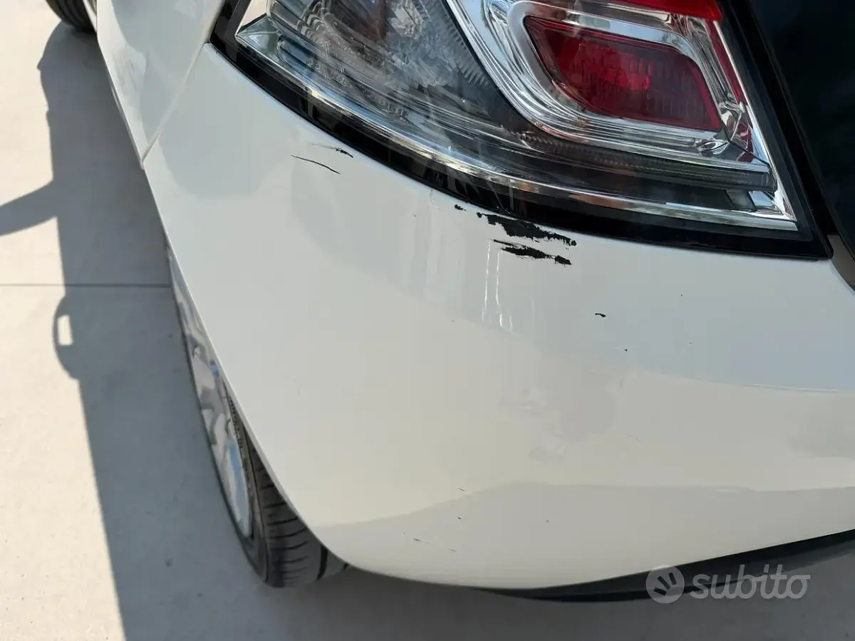 Usata Lancia Ypsilon 85 CV (62 kW) 2013 Bianco Utilitaria