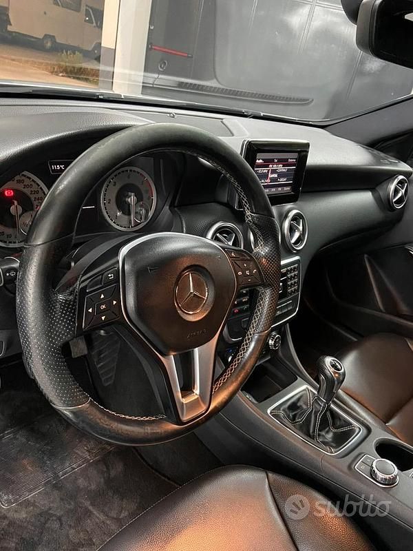 Usata Mercedes A200 2012 Grigio Berlina