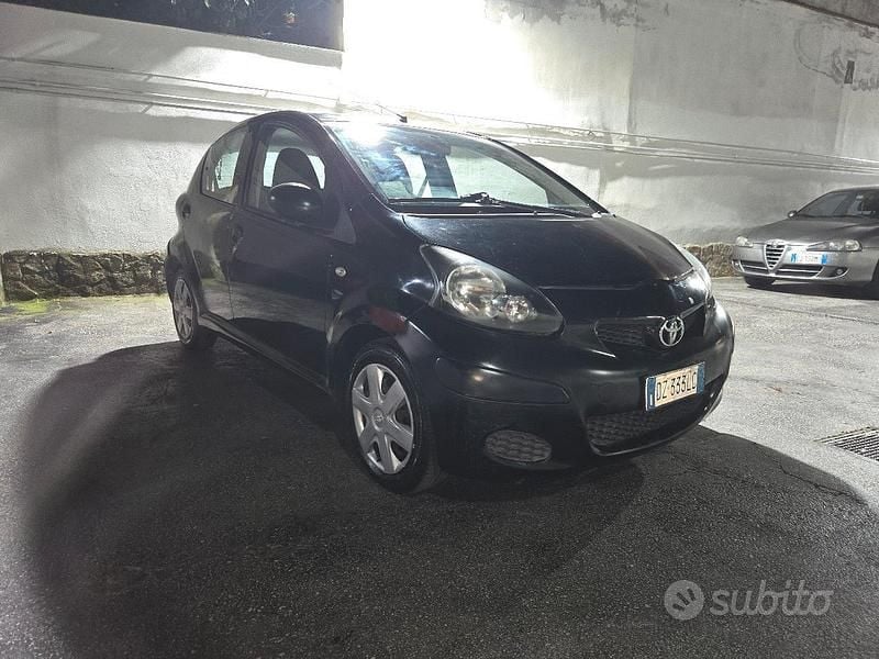Usata Toyota Aygo Sol 68 CV (50 kW) 2009 Utilitaria