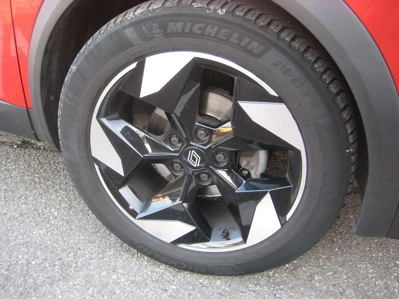 Usata Renault Captur Techno 101 CV (74 kW) 2024 Rosso SUV