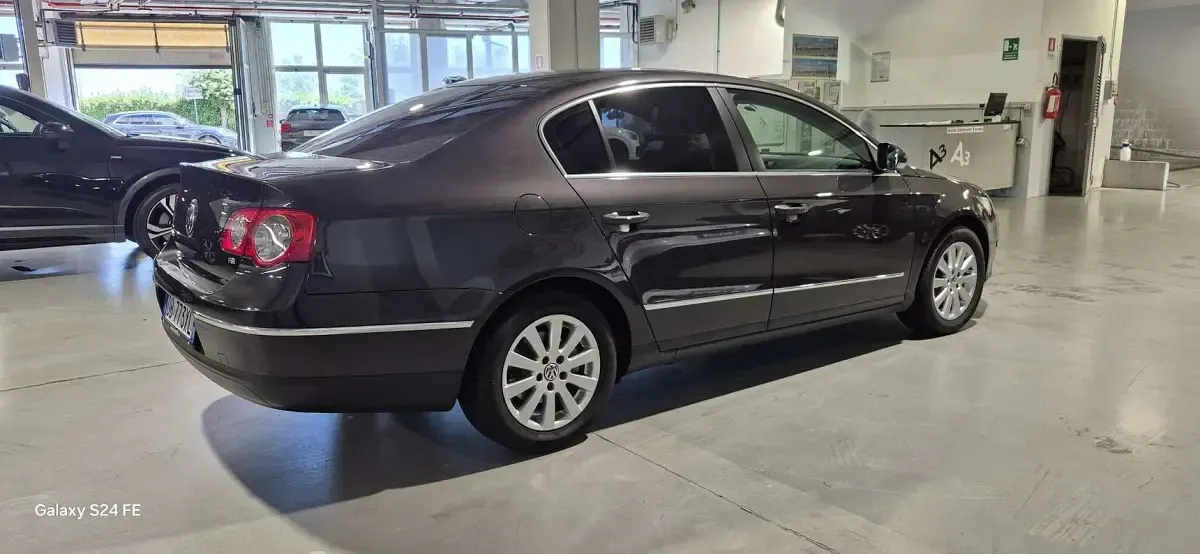Usata VW Passat Comfortline 116 CV (85 kW) 2006 Berlina