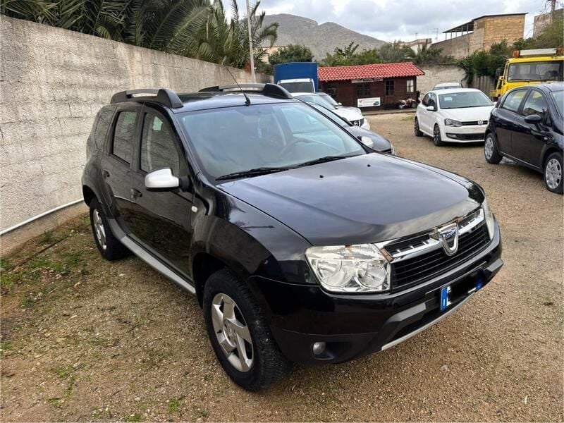 Usata Dacia Duster Lauréate 107 CV (78 kW) 2012 Nero SUV