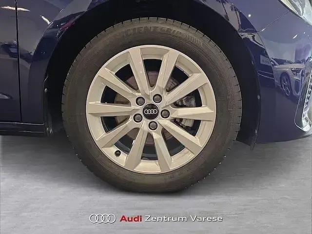 Usata Audi A1 Sportback Business 116 CV (85 kW) 2025 Blu navarra Utilitaria