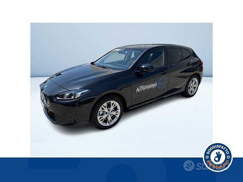 Nero Nuova 2025 BMW 120 Comfort Edition Due volumi | 42.400 € (Buon prezzo) - Immagine 1/3