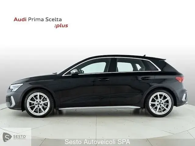 Usata Audi S3 Sport 310 CV (228 kW) 2022 Nero mythos metallizzato Berlina