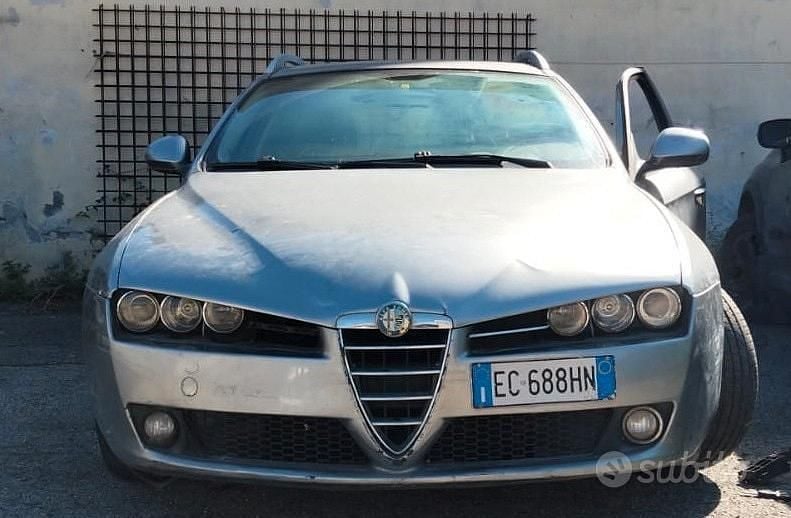 Usata 2005 Alfa Romeo 159 | 1500 € - Immagine 1/2