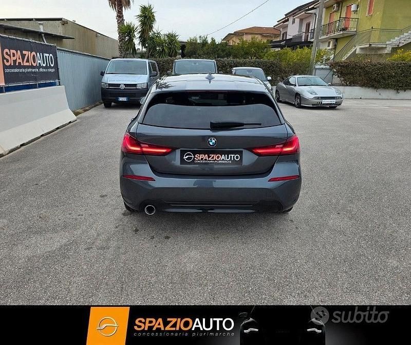 Usata BMW 116 Sport Line 116 CV (85 kW) 2020 Grigio Utilitaria