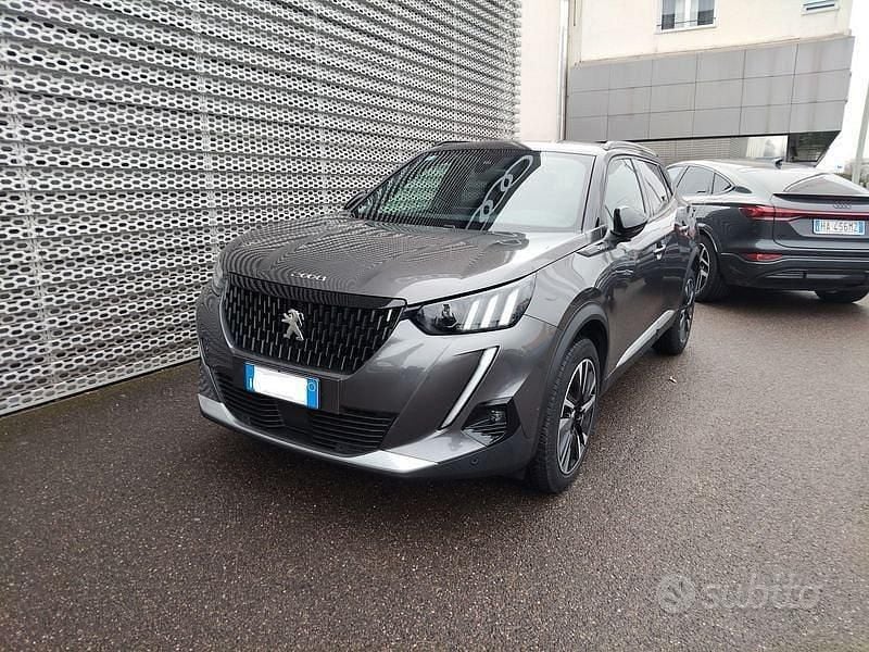Usata Peugeot 2008 GT 131 CV (96 kW) 2021 Grigio SUV