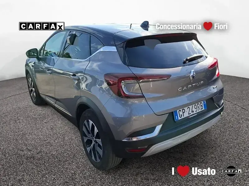Usata Renault Captur Techno 143 CV (105 kW) 2023 Be style milano SUV
