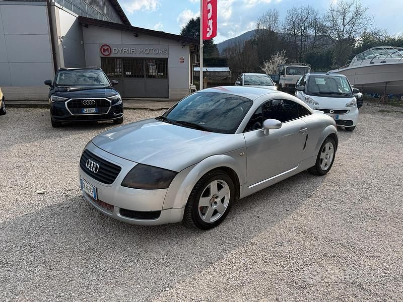 Usata Audi TT 179 CV (131 kW) 2001 Grigio Coupé